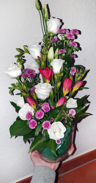 Gesteck Rosa Weis mittel